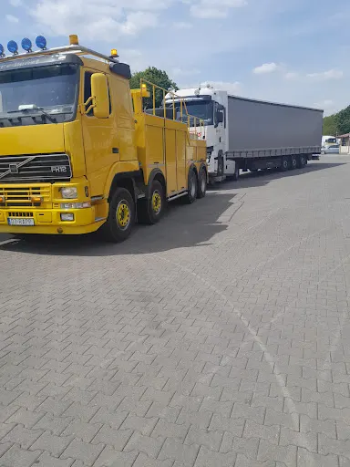 Holownik pomoc drogowa jelenia Góra